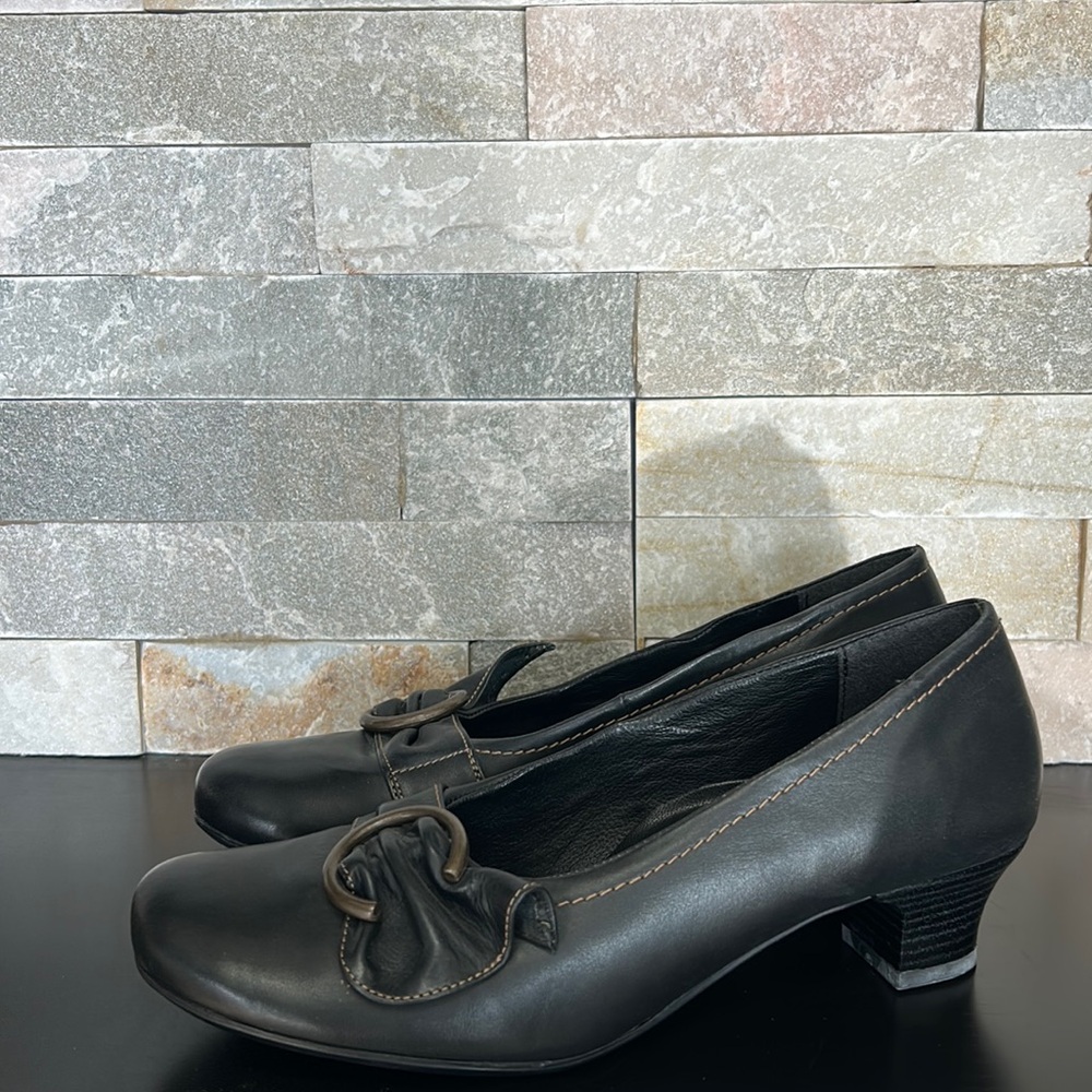 Dorndorf Women's Nina D1505-01 Pumps